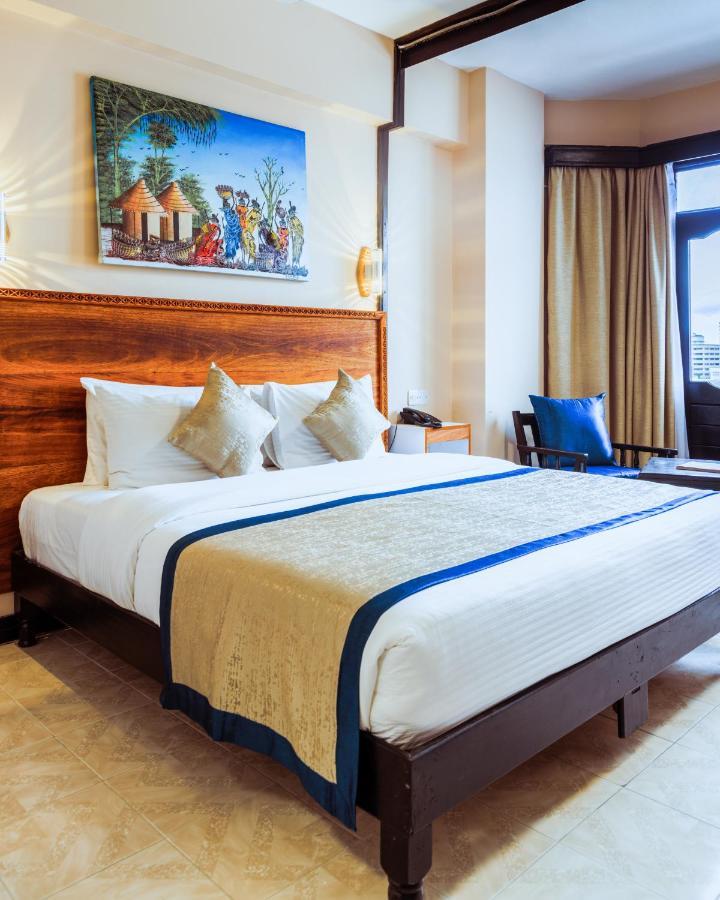 Hotel Sapphire Mombasa Esterno foto