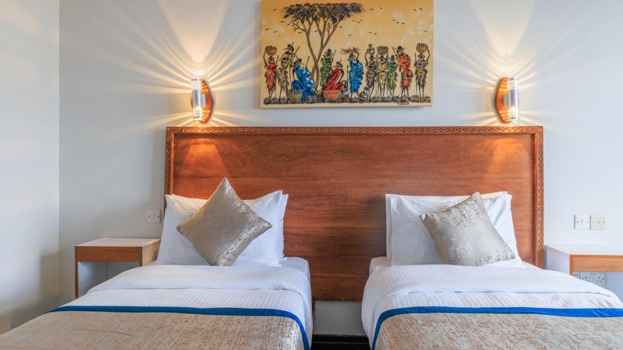Hotel Sapphire Mombasa Esterno foto
